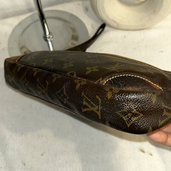 LOUIS VUITTON Marly Dragonne Clutch Hand Bag Monogram Leather - Picture 13 of 14